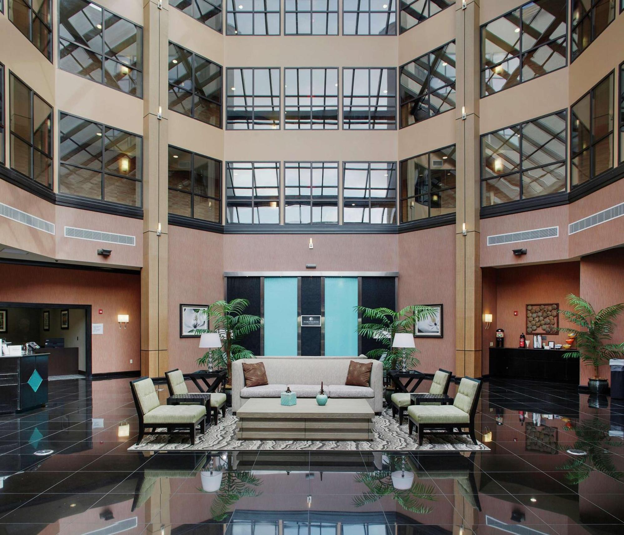 Doubletree Suites By Hilton Bentonville Exterior foto