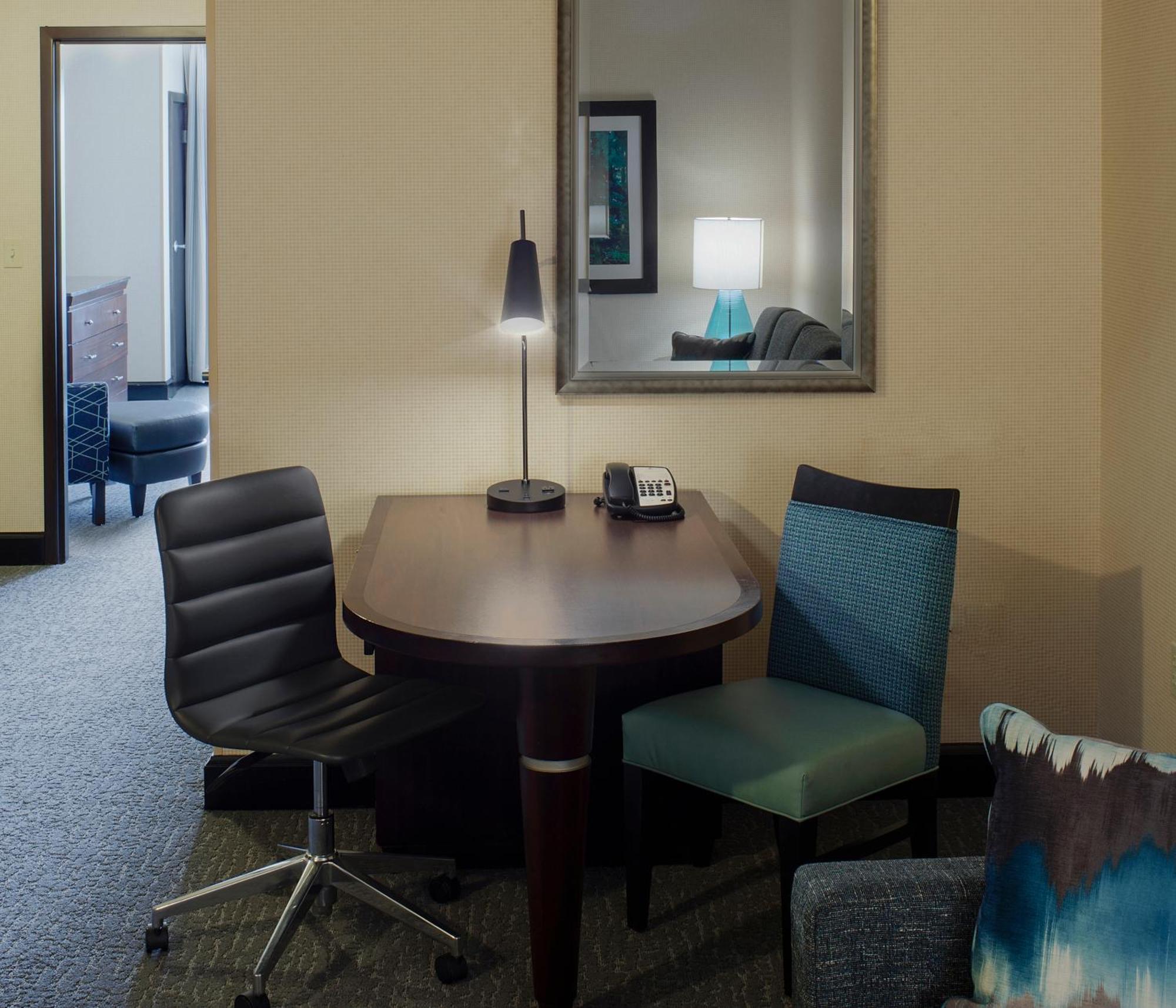 Doubletree Suites By Hilton Bentonville Exterior foto