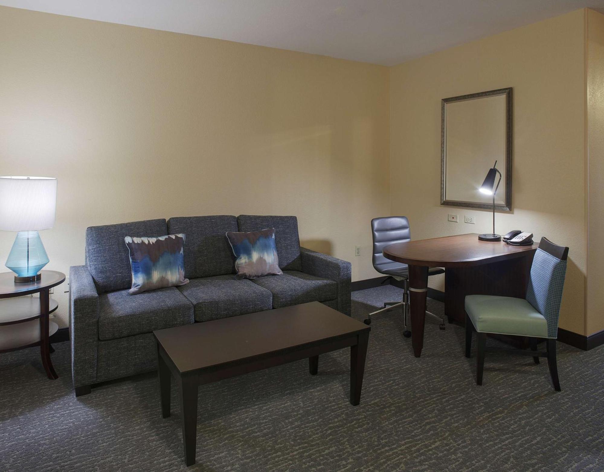 Doubletree Suites By Hilton Bentonville Exterior foto