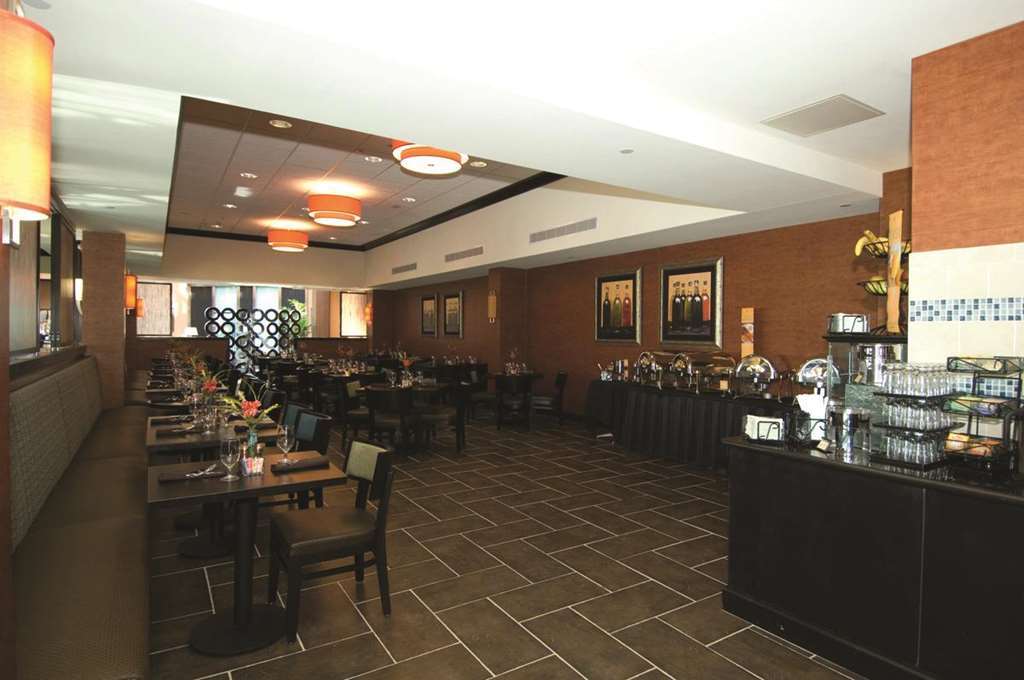 Doubletree Suites By Hilton Bentonville Restaurante foto